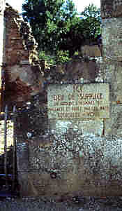Ruined building in Oradour